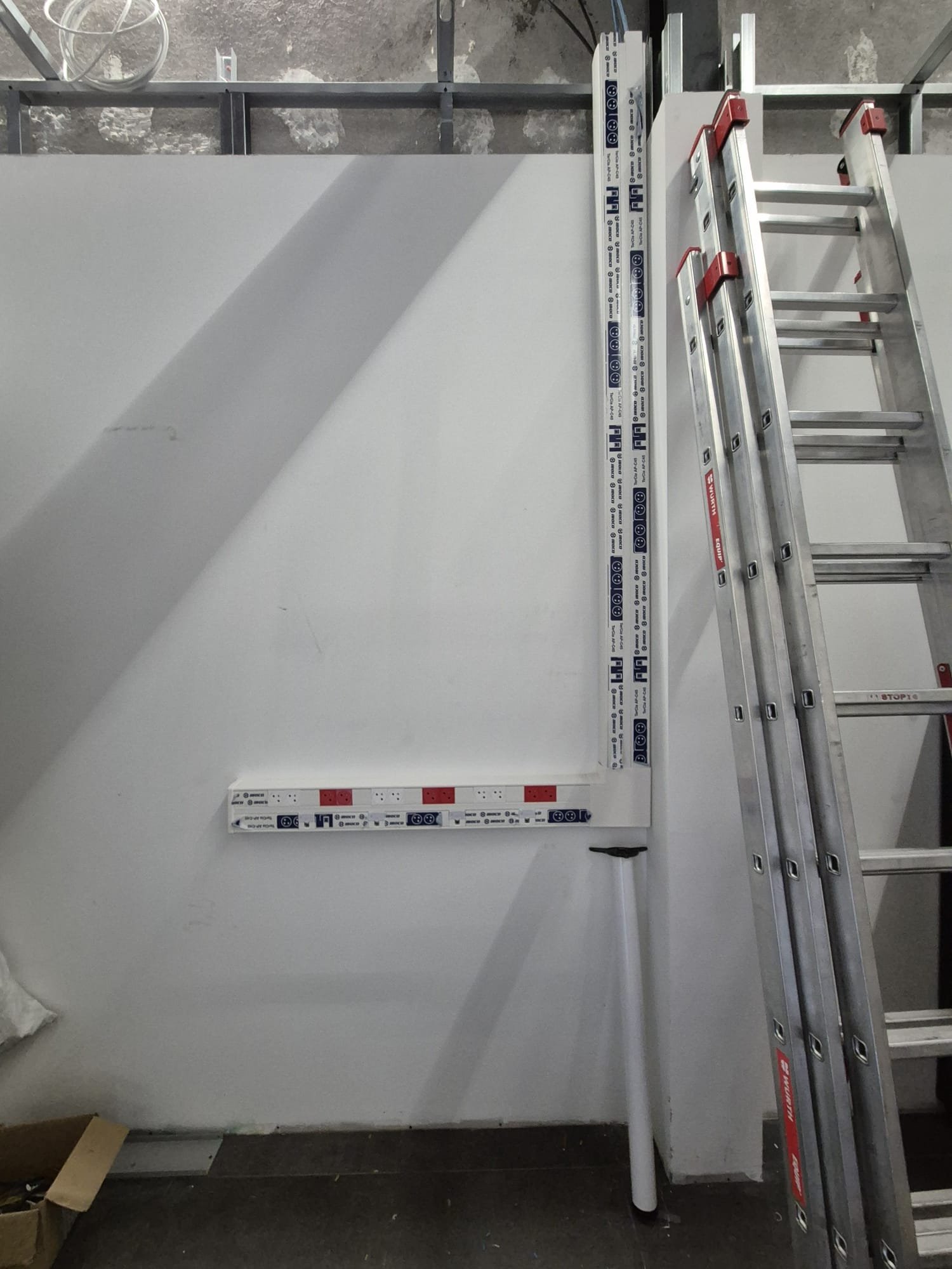 AW ELEC - Electricien - Installation d’une baie de brassage en Seine-et-Marne (77)