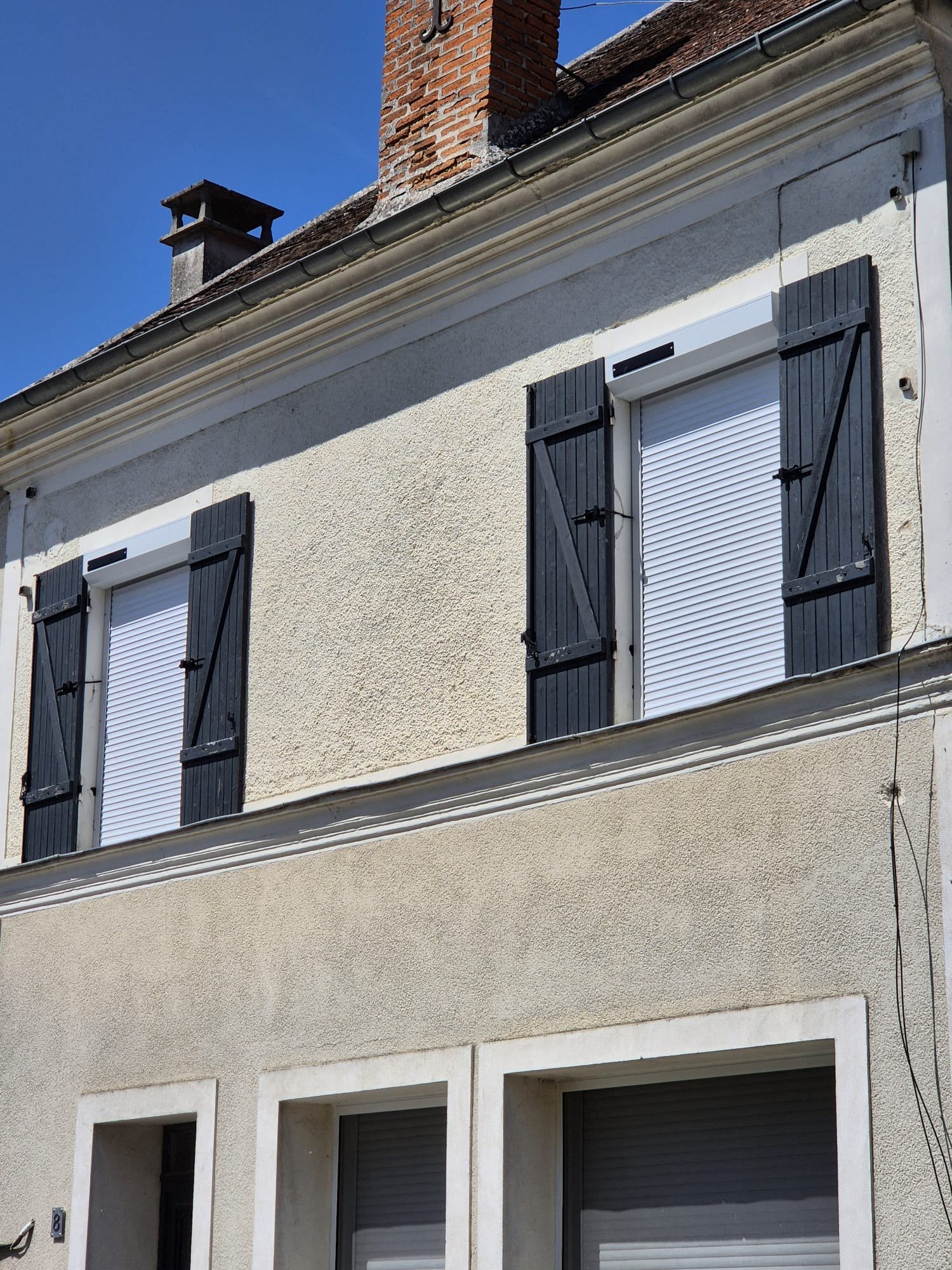 AW ELEC - Electricien - Installation d’un volet électrique en Seine-et-Marne (77)