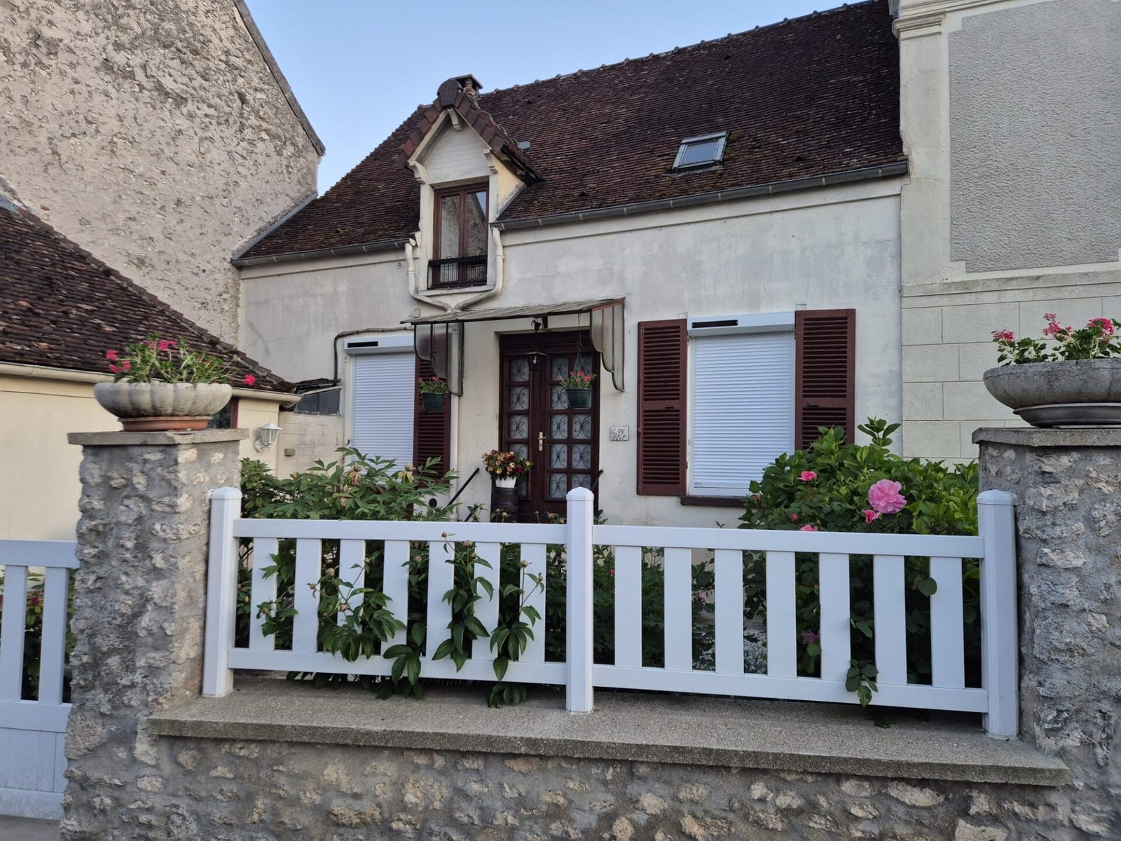 AW ELEC - Electricien - Installation d’un volet électrique en Seine-et-Marne (77)