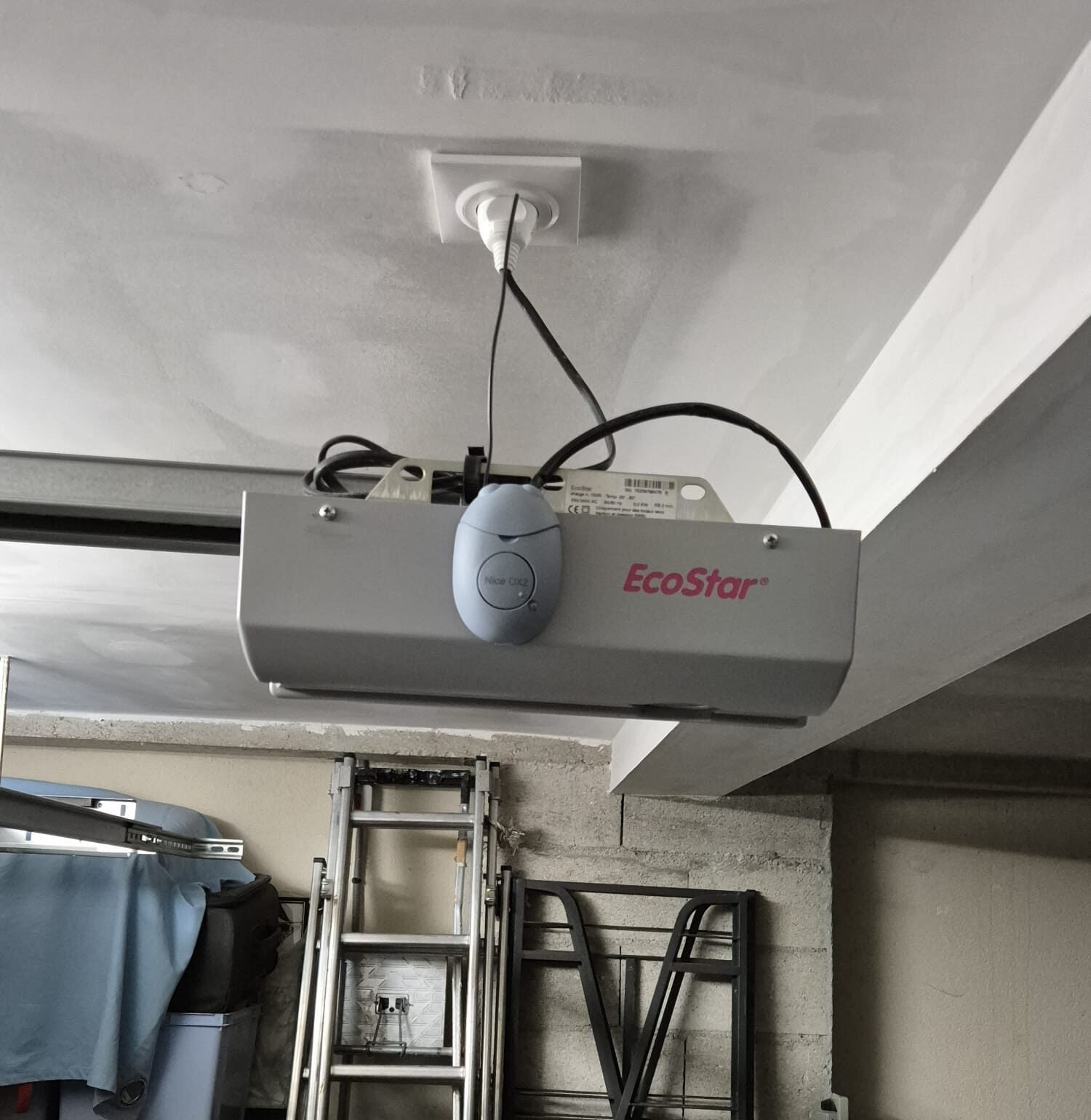 AW ELEC - Electricien - Installation d’une motorisation de portail en Seine-et-Marne (77)