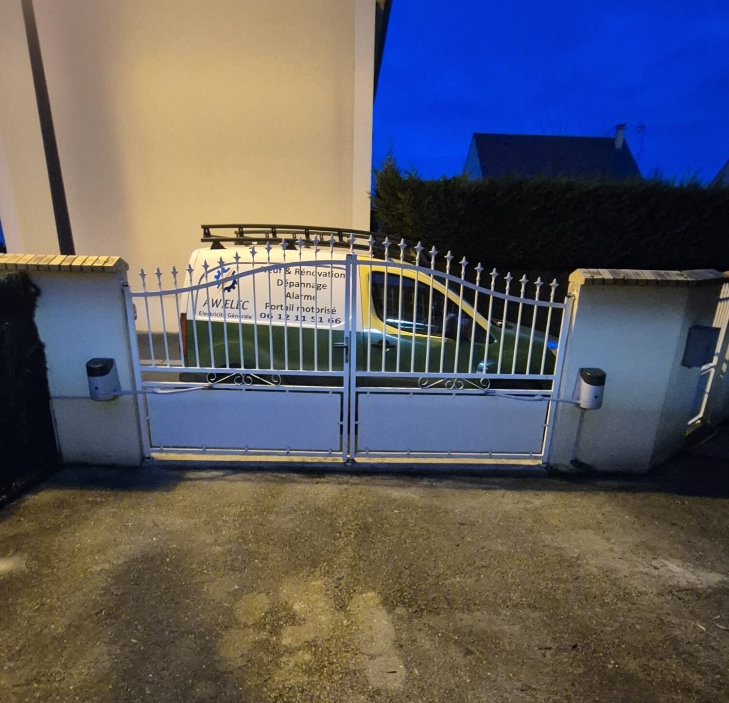 AW ELEC - Electricien - Installation d’une motorisation de portail en Seine-et-Marne (77)